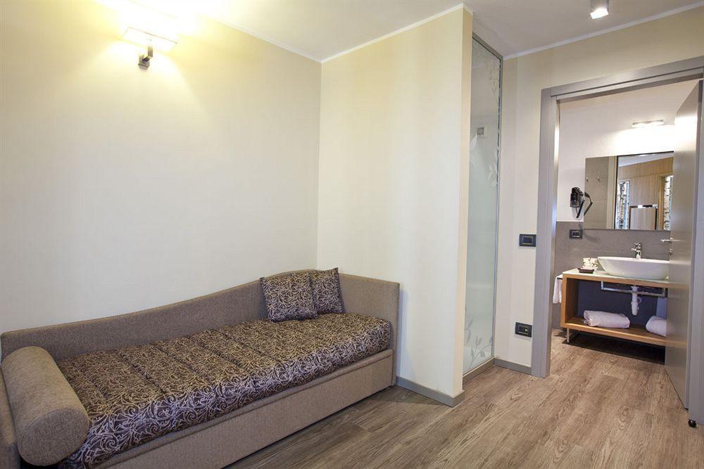 Harmony Suite Hotel Selvino Exteriör bild